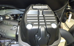 MOTO GUZZI V7 STONE 2023