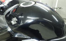 SUZUKI GSR250S