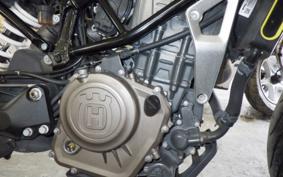 HUSQVARNA SVARTPILEN 401 2018