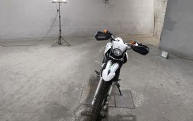 YAMAHA SEROW 250 DG31J
