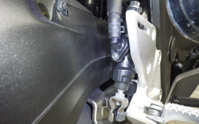 HONDA CBR650R E-Clutch 2025 RH17