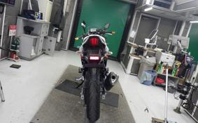SUZUKI GSX250 R