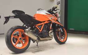 KTM 1290 SUPER DUKE R EVO