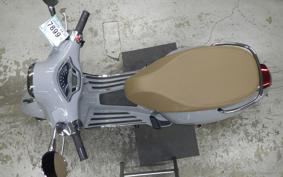 VESPA PRIMAVERA 125