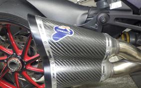 DUCATI DIAVEL Carbon 2011