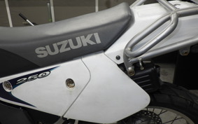 SUZUKI DJEBEL 250 XC 2025 SJ45A