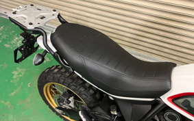 DUCATI  DUCATI SUKU RAN BURA DESERT SU RED  2017 KB01