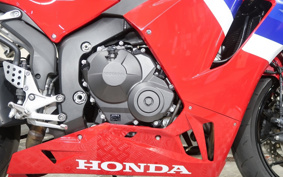 HONDA CBR600RR 2024 PC40