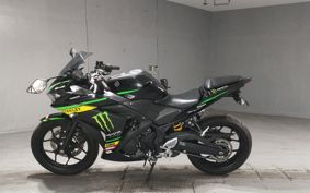 YAMAHA YZF-R25 RG10