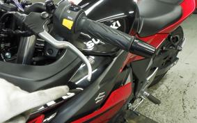 SUZUKI GSX250RA