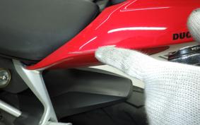 DUCATI STREETFIGHTER V2 2022