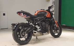 TRIUMPH TRIDENT 660 2023