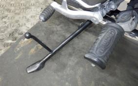 TRIUMPH BONNEVILLE T100 2013