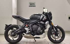 TRIUMPH TRIDENT 660 2023