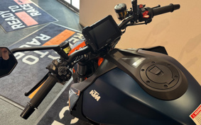 KTM 1290 SUPER DUKE R EVO V3940