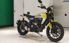 DUCATI SCRAMBLER ICON 2024