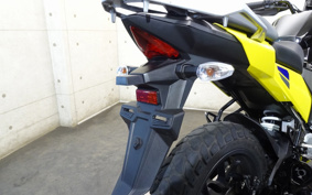 SUZUKI STROM SX EL11L