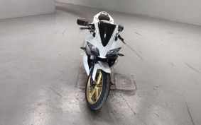 YAMAHA YZF-R125 RE06