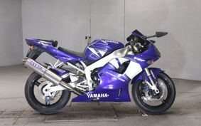 YAMAHA YZF-R1 2002 RN04
