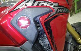 HONDA CRF1000L AFRICA TWIN 2018 SD04