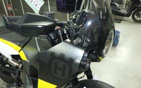 HUSQVARNA NORDEN901 2022