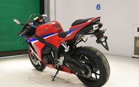 HONDA CBR600RR 2025
