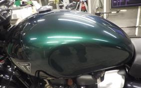 TRIUMPH STREET TWIN 2024