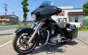 HARLEY  HARLEY FLHX STREET GURAIDO 2014 KBM