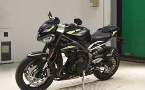 TRIUMPH STREET TRIPLE RS 2021