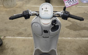 YAMAHA VINO 50 Gen.4 AY02