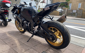HONDA CBR1000RR-R FB SP 2022 SC82