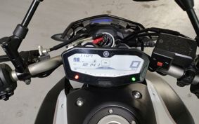 YAMAHA MT-07 2015 RM07J