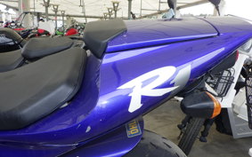 YAMAHA YZF-R1 1999 RN011