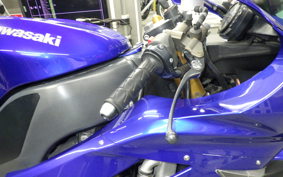 KAWASAKI ZX 10 NINJA R 2004 ZXT00C
