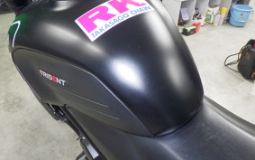 TRIUMPH TRIDENT 660 2022