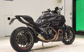 DUCATI DIAVEL 2015