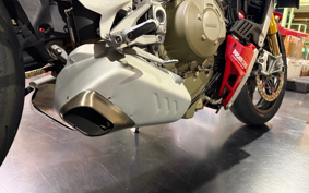 DUCATI STREET FIGHTER V4S 2021 FA00