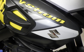SUZUKI Vｽﾄﾛｰﾑ1000XTA 2019 VU51A