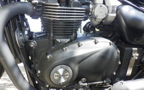 TRIUMPH BONNEVILLE BOBBER