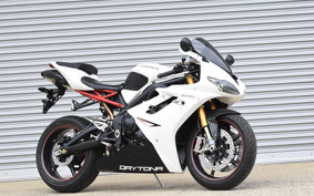 TRIUMPH DAYTONA 675 R TMD116