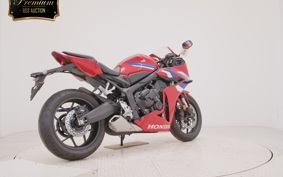 HONDA CBR650R E-Clutch 2025 RH17