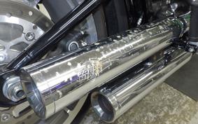 HARLEY FLBS 1870 2022