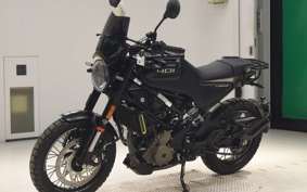 HUSQVARNA SVARTPILEN 401 2023