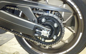 HONDA CB650R E-Clutch 2025 RH17