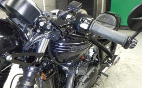 TRIUMPH BONNEVILLE T120 2025