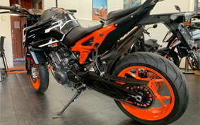 KTM 890 DUKE GP 2026 TU940
