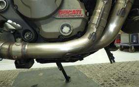 DUCATI MONSTER 821 2015