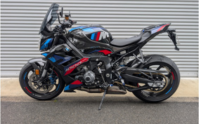 BMW M1000R 2024 0E81