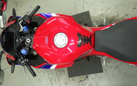 HONDA CBR600RR 2025