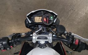 TRIUMPH TRIUMPH SPEED TRIPLE R 2016 TPN255